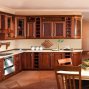 Кухни из массива дерева — особенности, преимущества, правила выбора