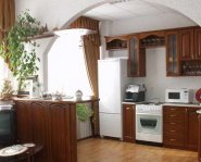 Арка между кухней и гостиной – декоративно и функционально